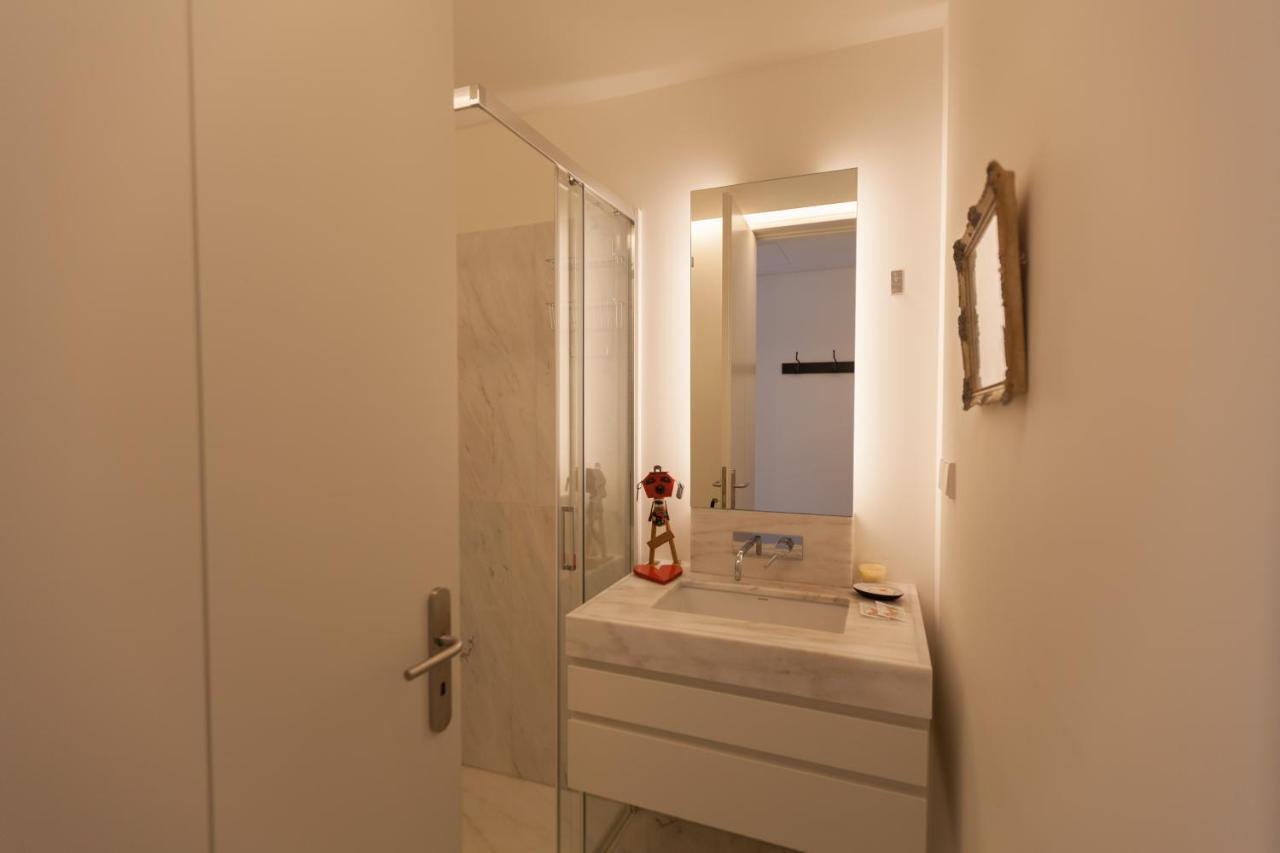 Flh Av. Liberdade Stunning With Balcony & Parking *