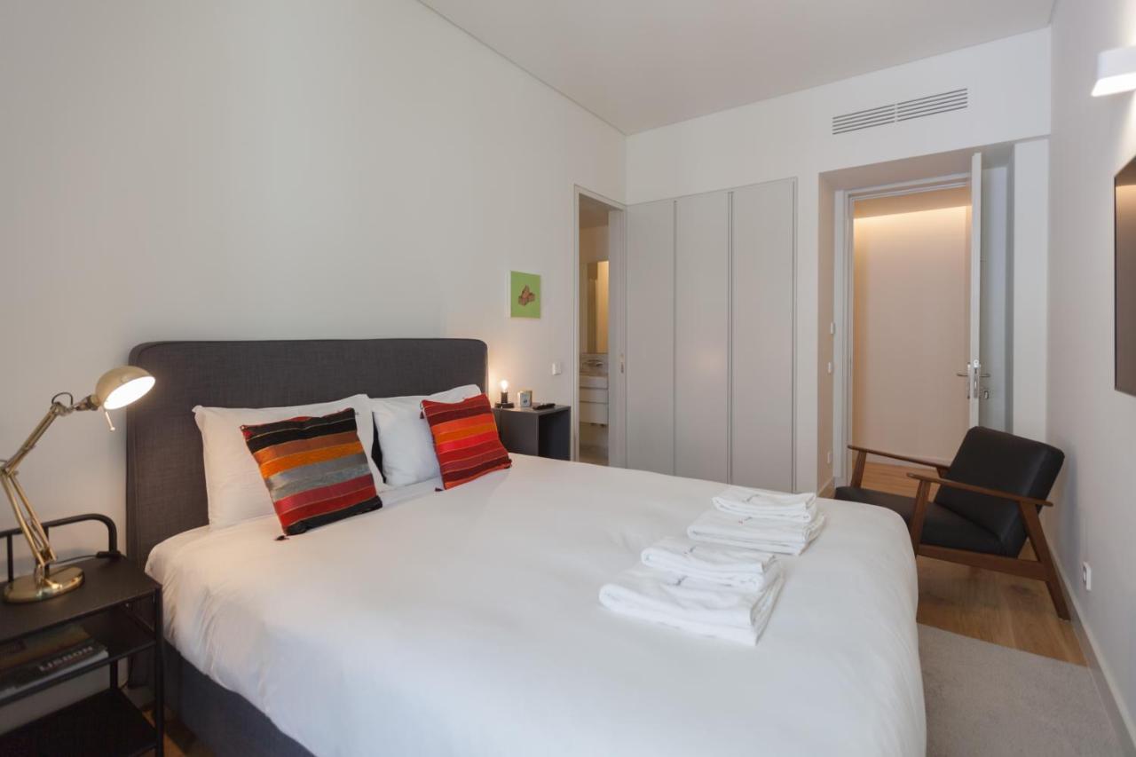 Flh Av. Liberdade Stunning With Balcony & Parking Apartamento *