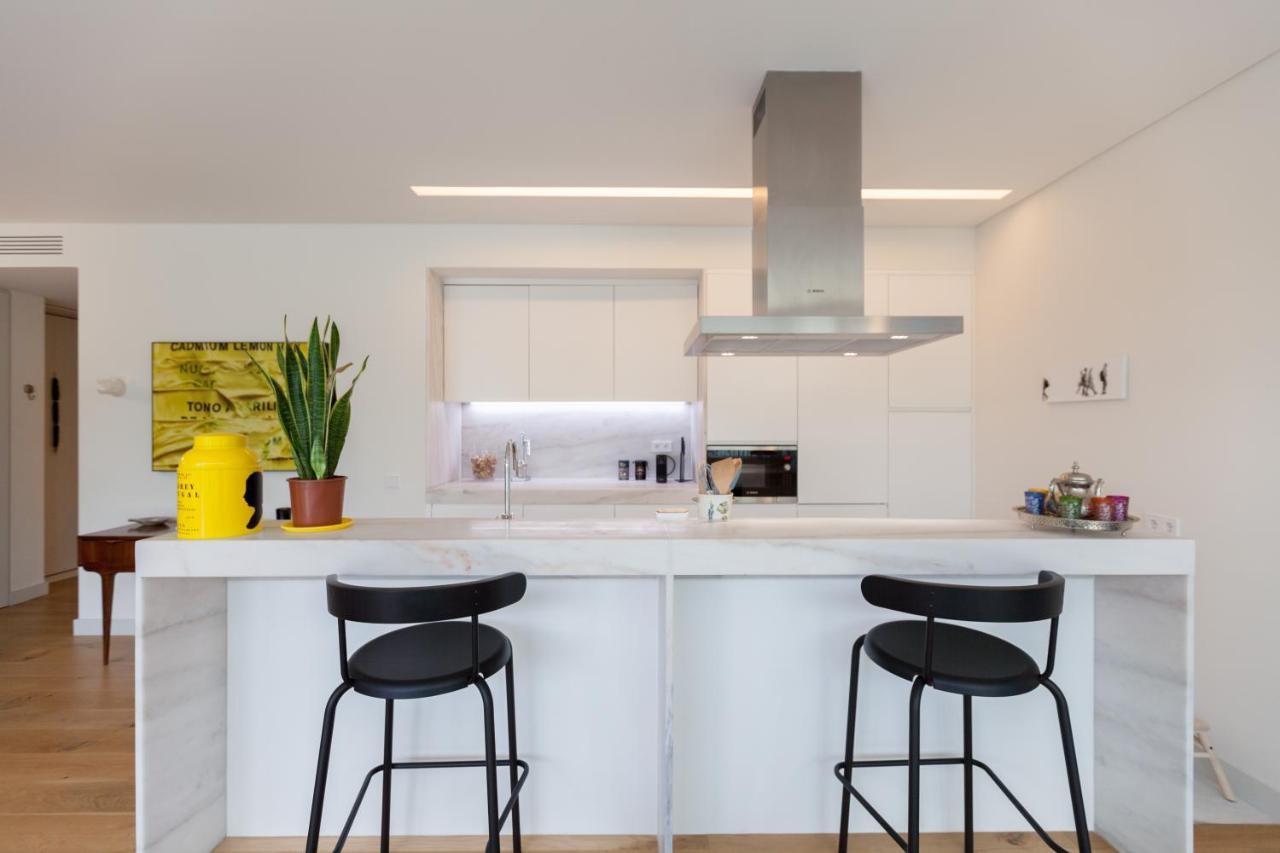 Flh Av. Liberdade Stunning With Balcony & Parking * Lisboa